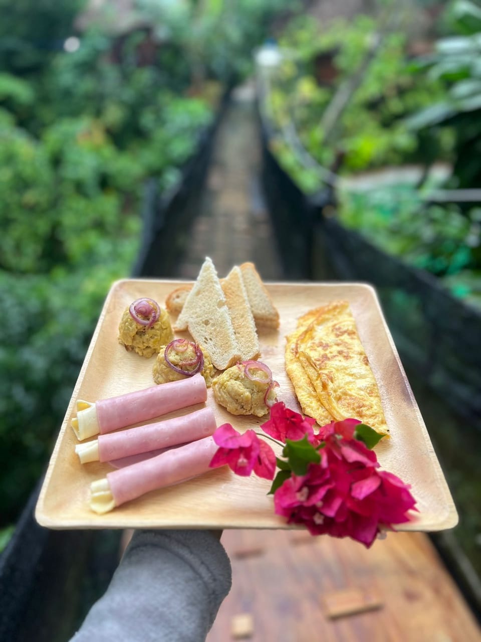 Free daily local cuisine breakfast