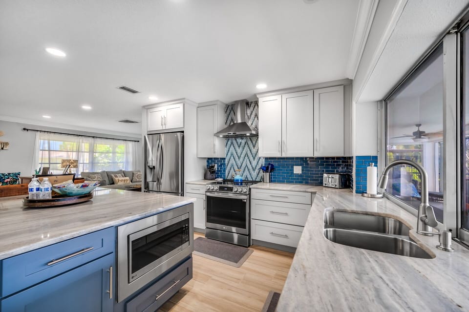 Full size appliances stainless appliances. 