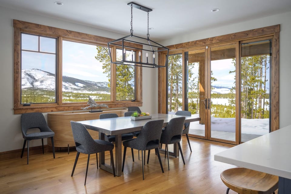 Access to back patio from the dining room