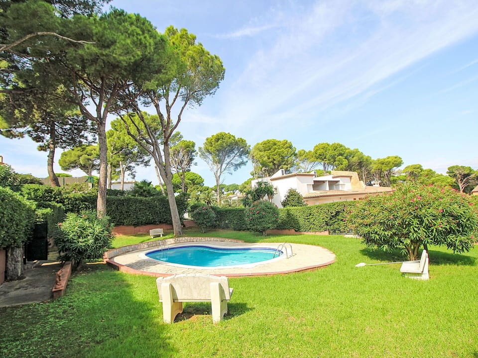 Garden, Lawn, Landscaping, Shade, Yard, Estate, Design, Backyard, Hacienda, Swimming Pool