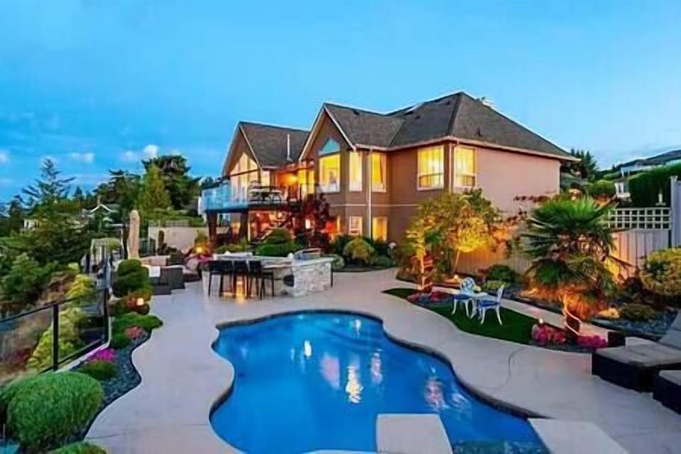 Panoramic Backyard View
