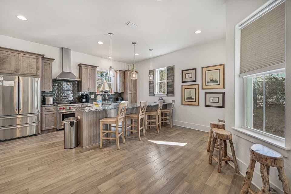 Enjoy Casual Meals at the Spacious Breakfast Bar for Four!