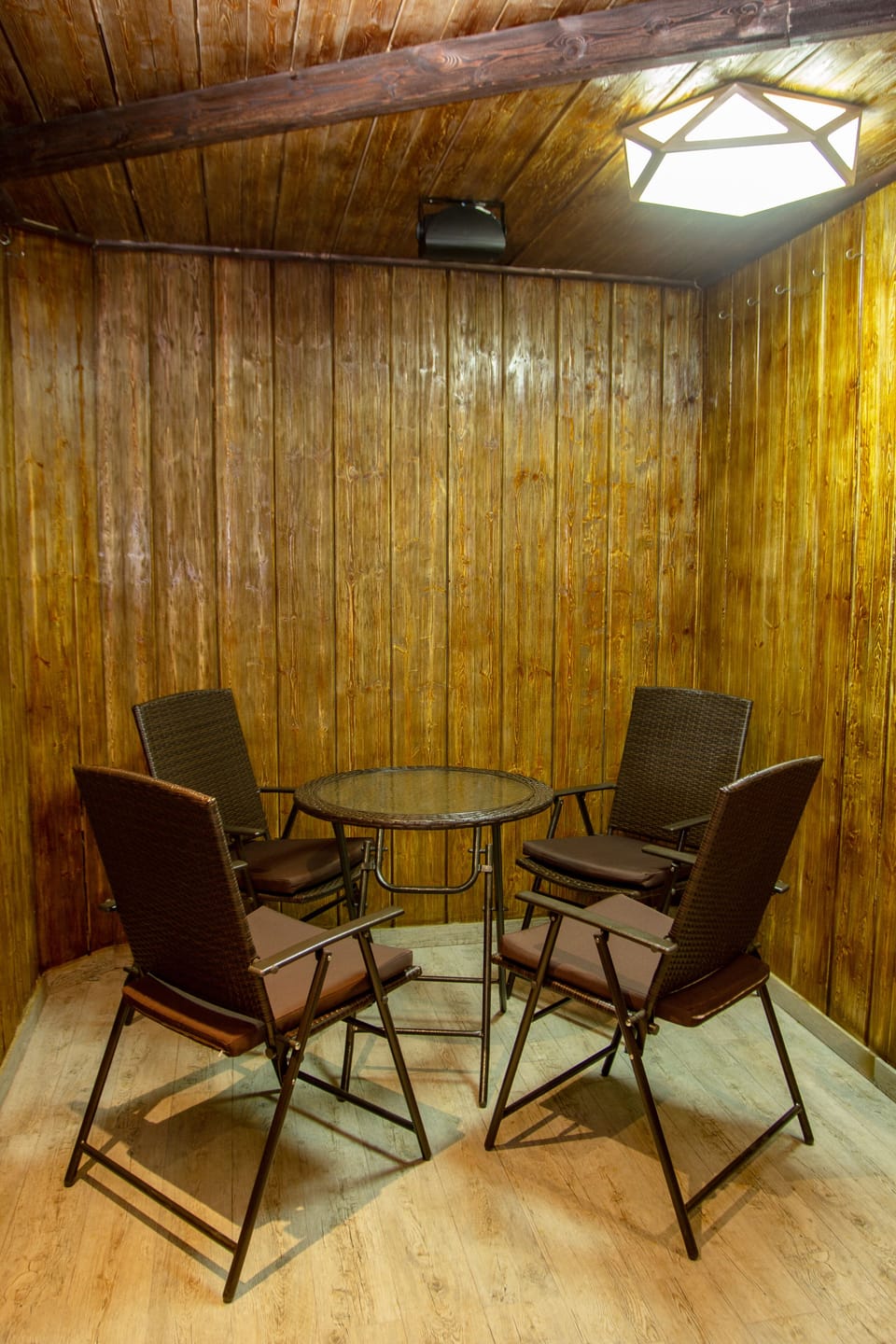 2 treatment rooms