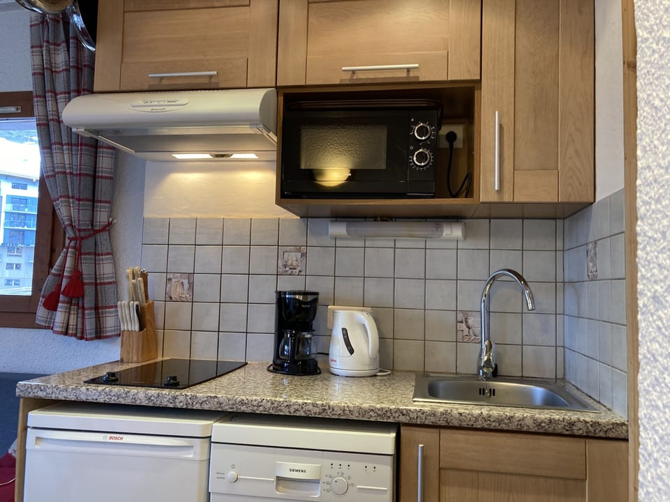 Well-equipped kitchen