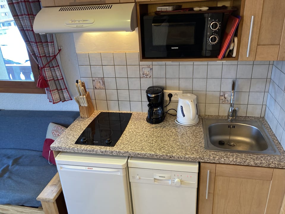 Kitchen equipment