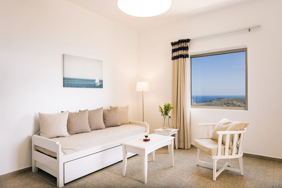 In-room safe, iron/ironing board, free WiFi, bed sheets