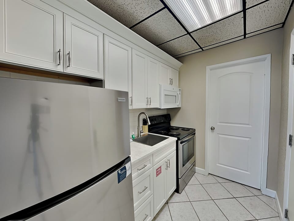 Kitchen - Modern Appliances