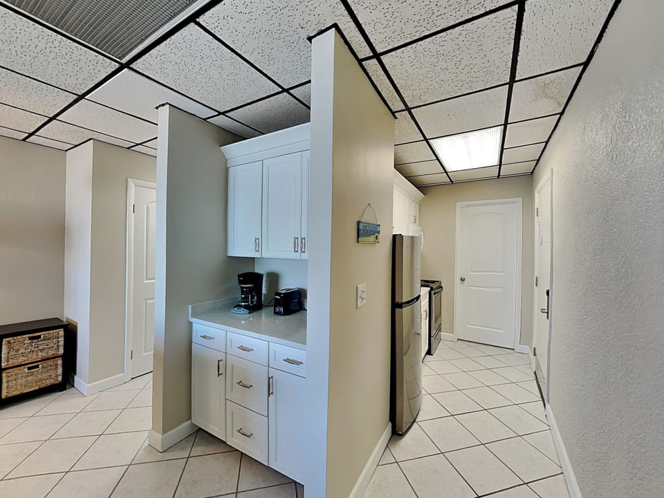 Dining Area - Built in Buffet