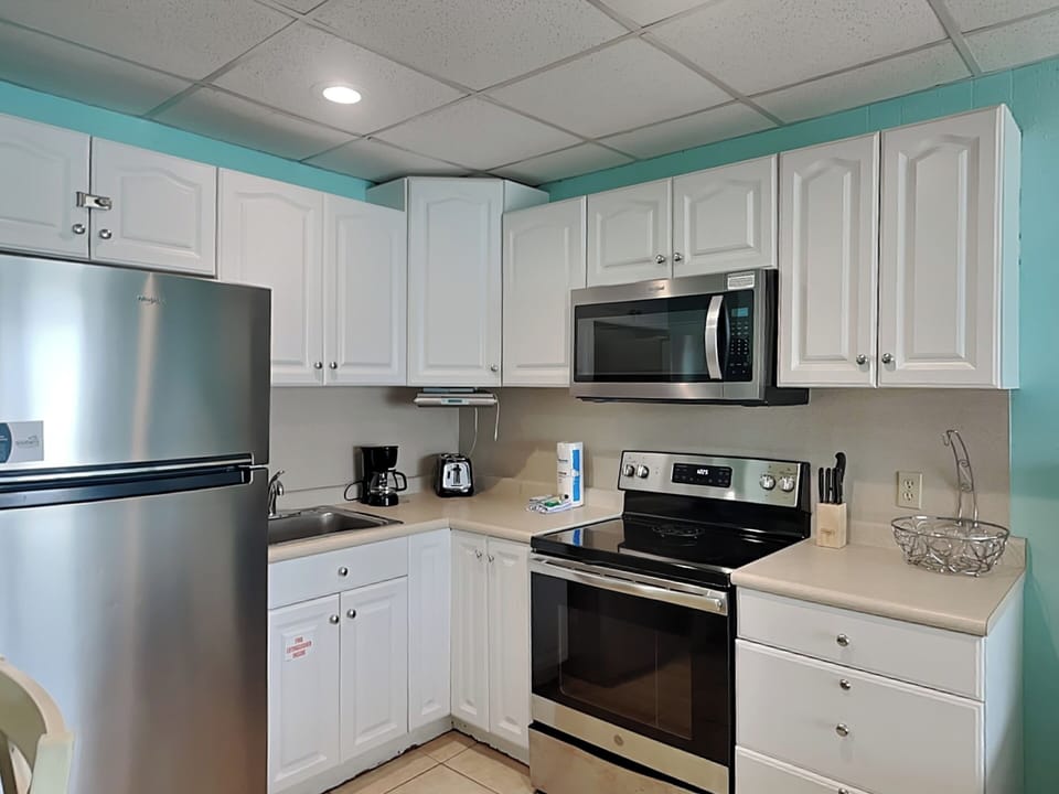 Kitchen - Stainless Steel Appliances
