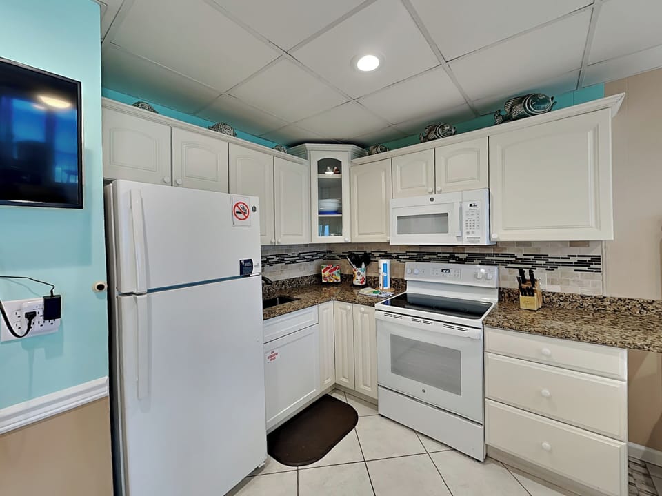 Studio Kitchen