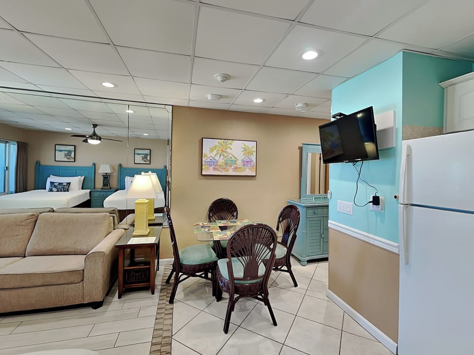 Studio Dining Area - Open Floor Plan