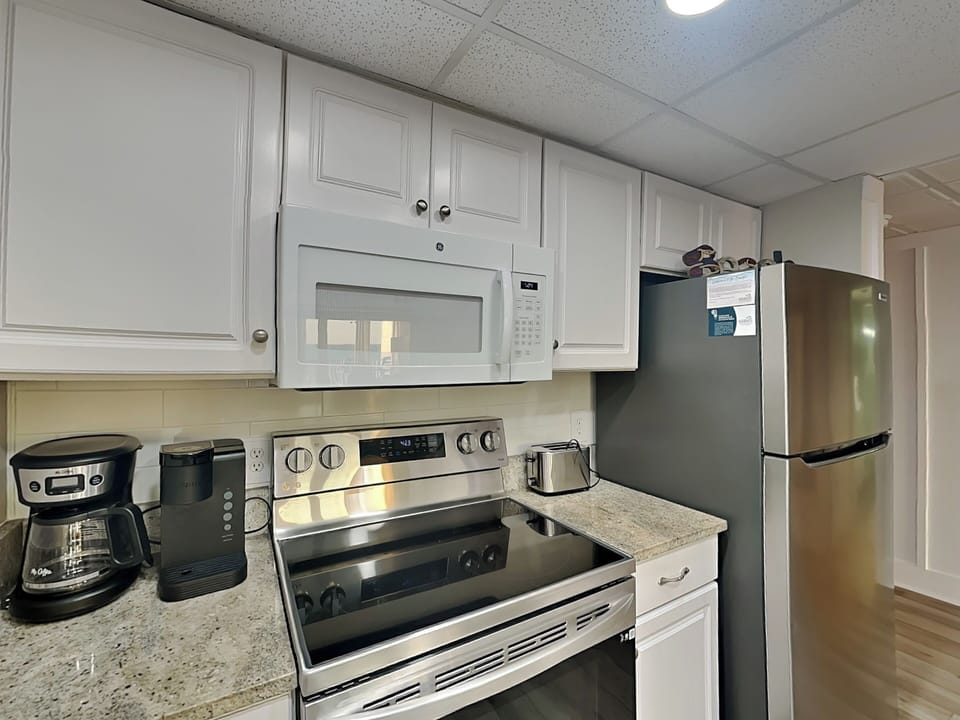 Kitchen - Modern Appliances