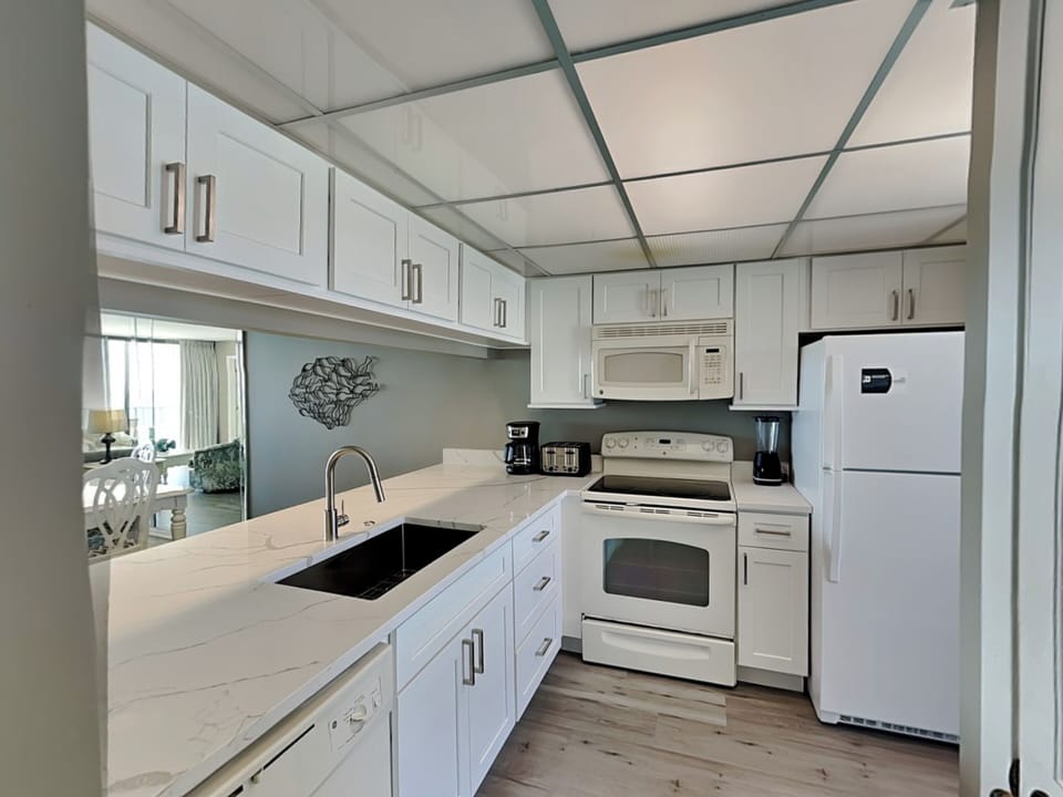 Kitchen - Modern Appliances