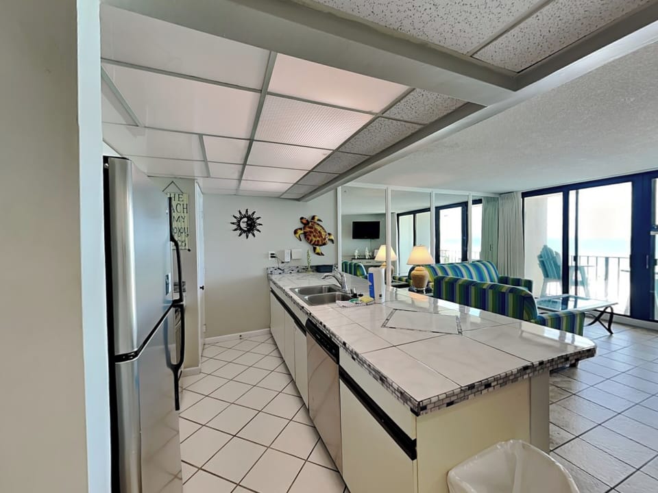 Kitchen - Modern Appliances