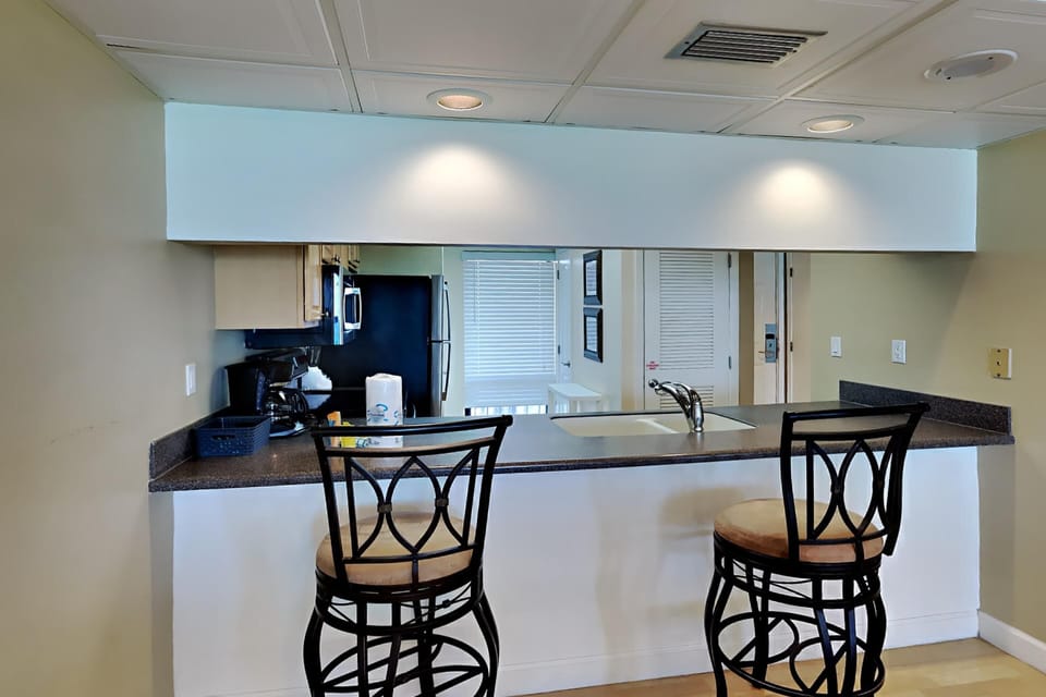 Breakfast bar