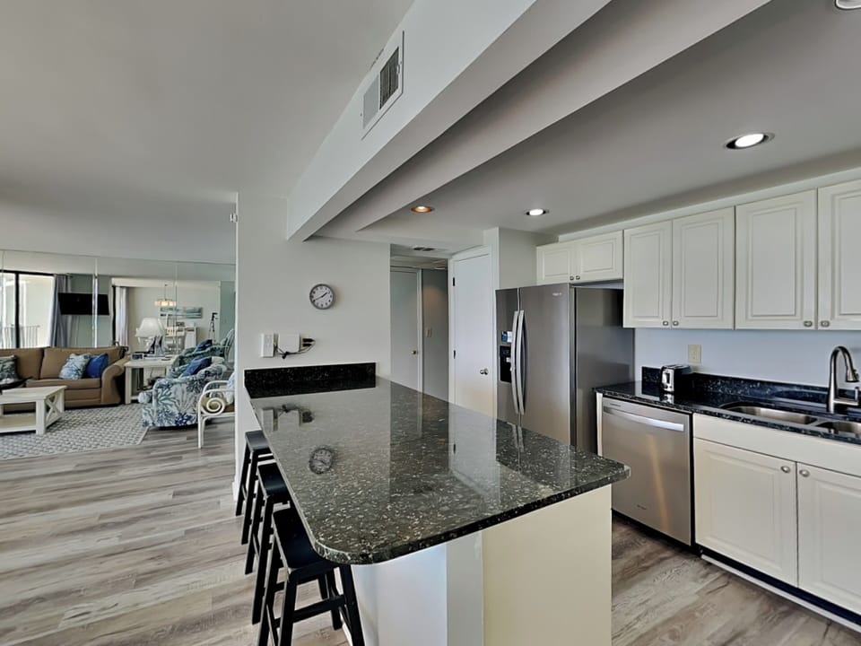 Kitchen - Island Seating