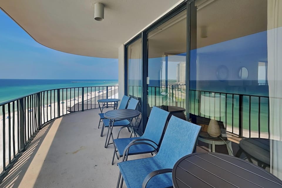 Welcome to Edgewater Tower II #912