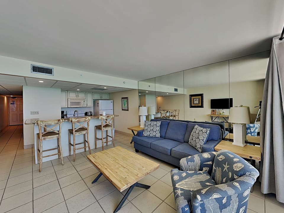 Living Area - Open Floor Plan