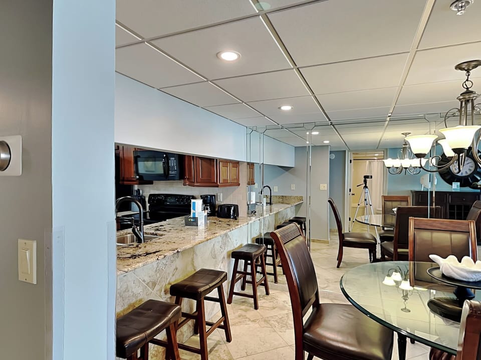 Breakfast Bar