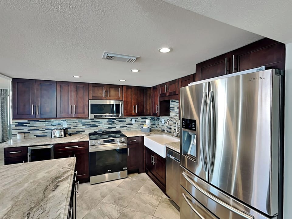 Kitchen - Stainless Steel Appliances