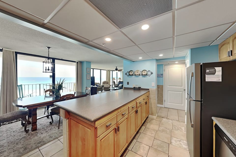 Kitchen - Gulf View