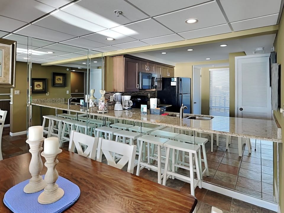 Breakfast Bar