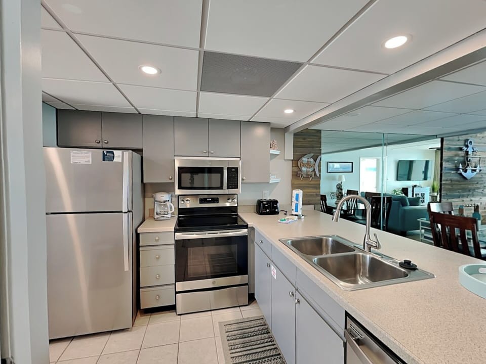 Kitchen - Modern Appliances