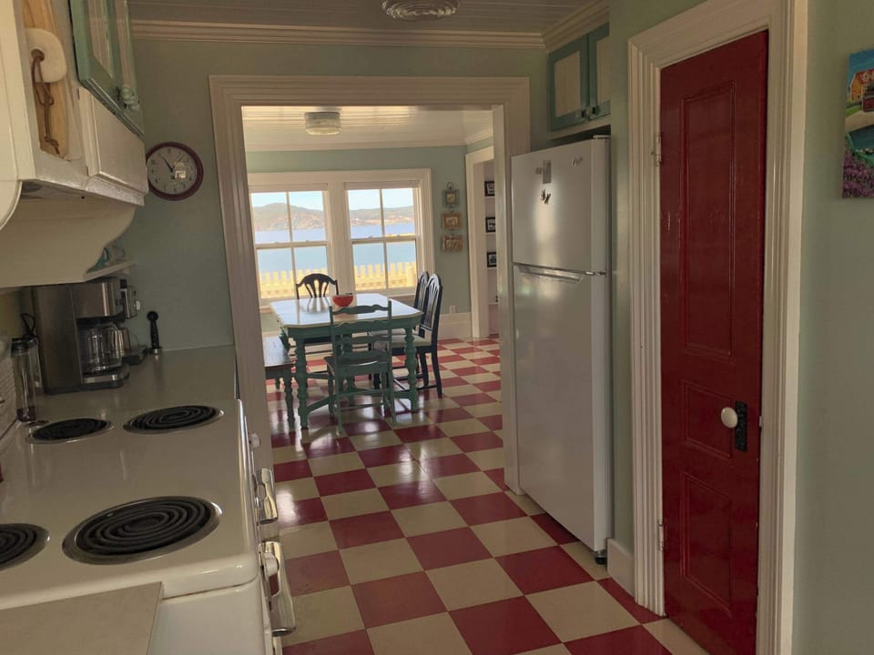 Kitchen/Dining
