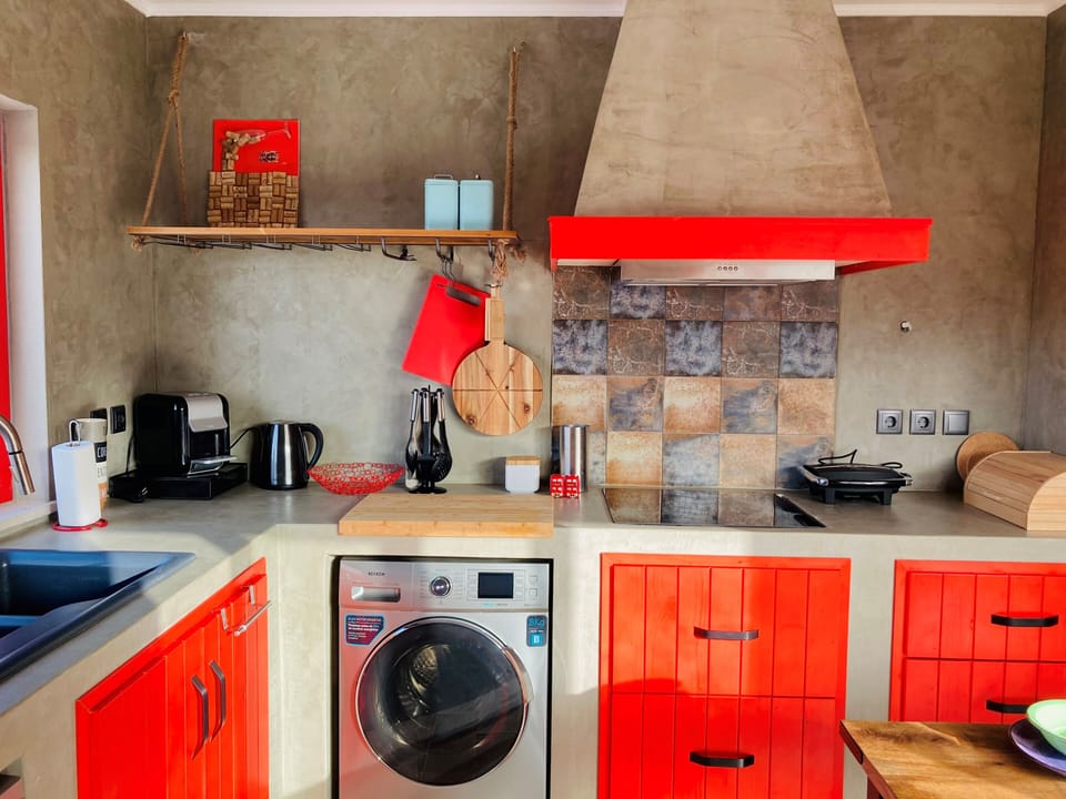 Fully equipped and comfortable kitchen, to enjoy delicious meals 