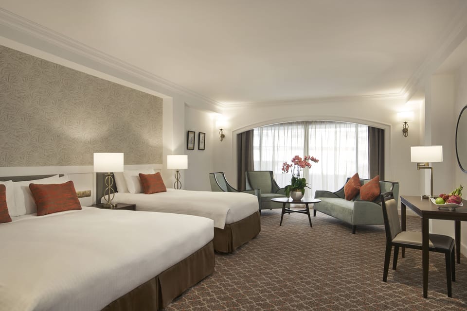 Family Triple Room | In-room safe, desk, blackout drapes, soundproofing
