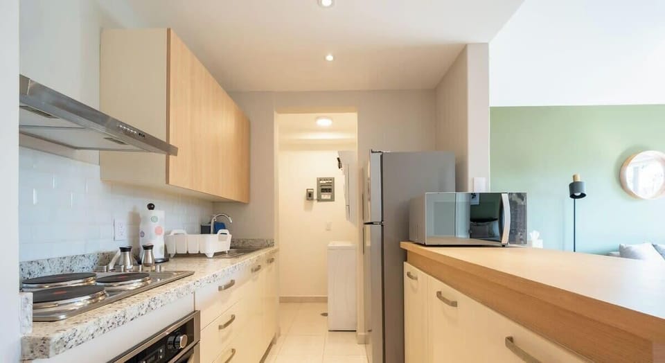 Elegant, fully equipped kitchen
