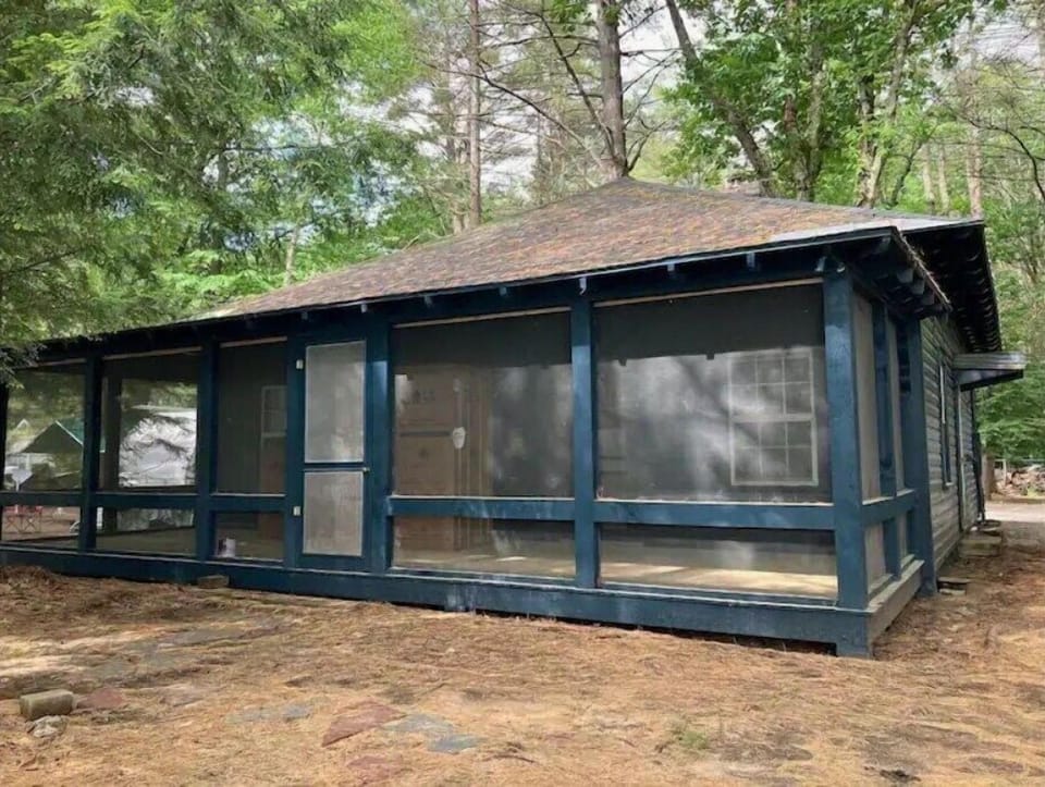 Screened porch