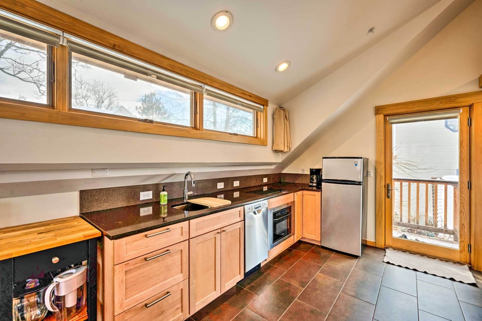 Kitchen | Dishware & Flatware | Blender | Toaster