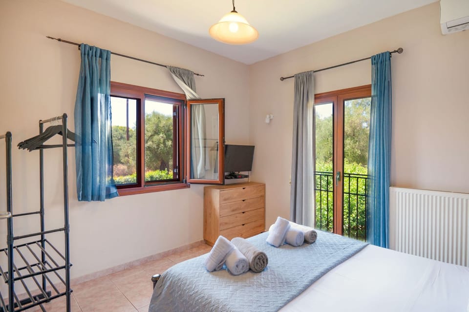 Jennys House in Stroggili Villa in Peloponnese, Western Greece and the Ionian