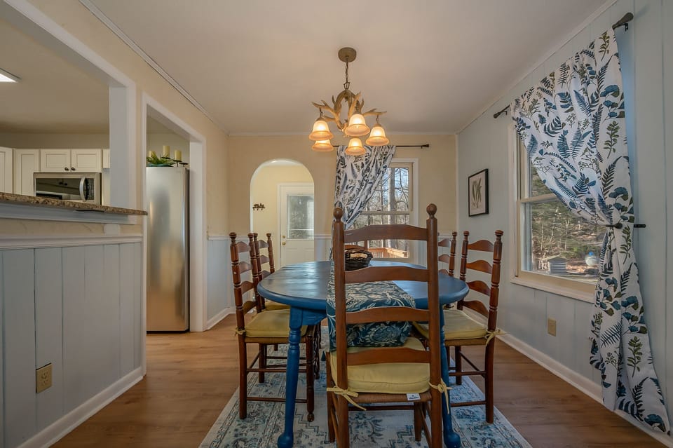 Dining room area