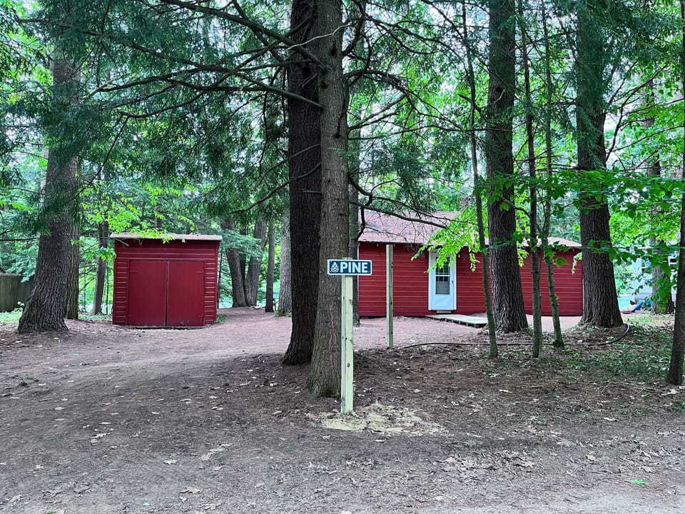Pine.exterior
