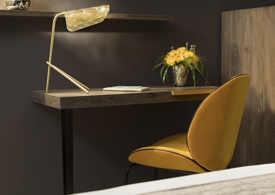 Superior Room | Minibar, in-room safe, desk, blackout drapes