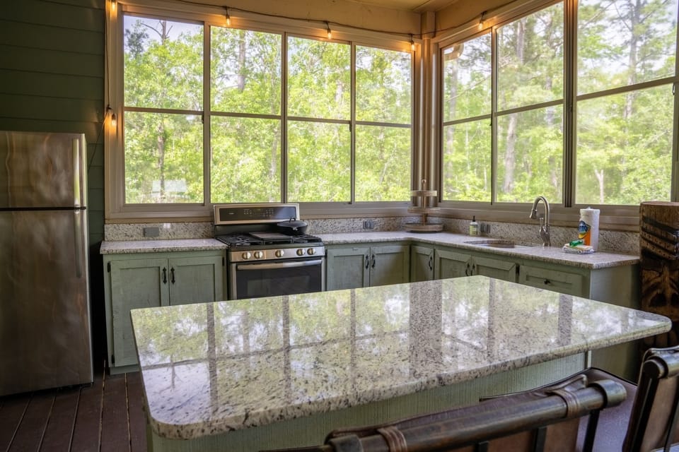 Amazing outdoor kitchn!
