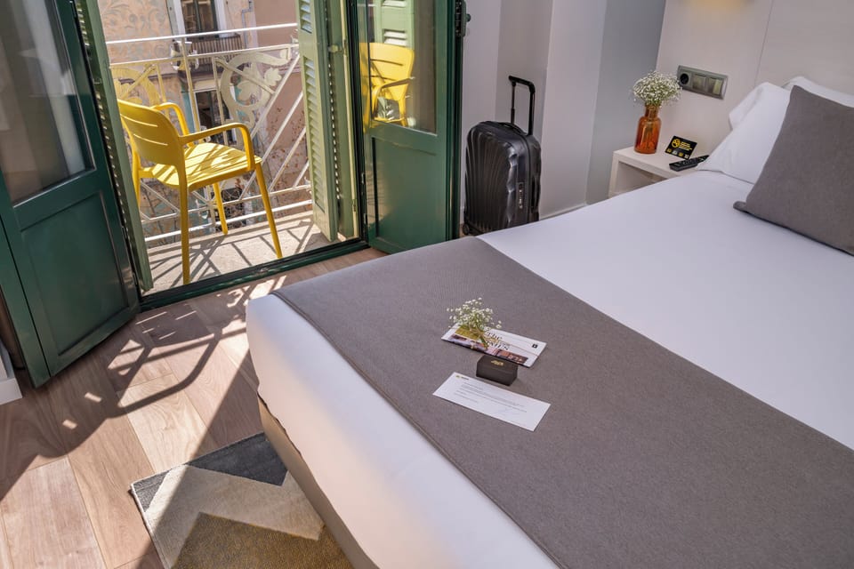Comfort Double Room, Balcony | In-room safe, desk, blackout drapes, iron/ironing board