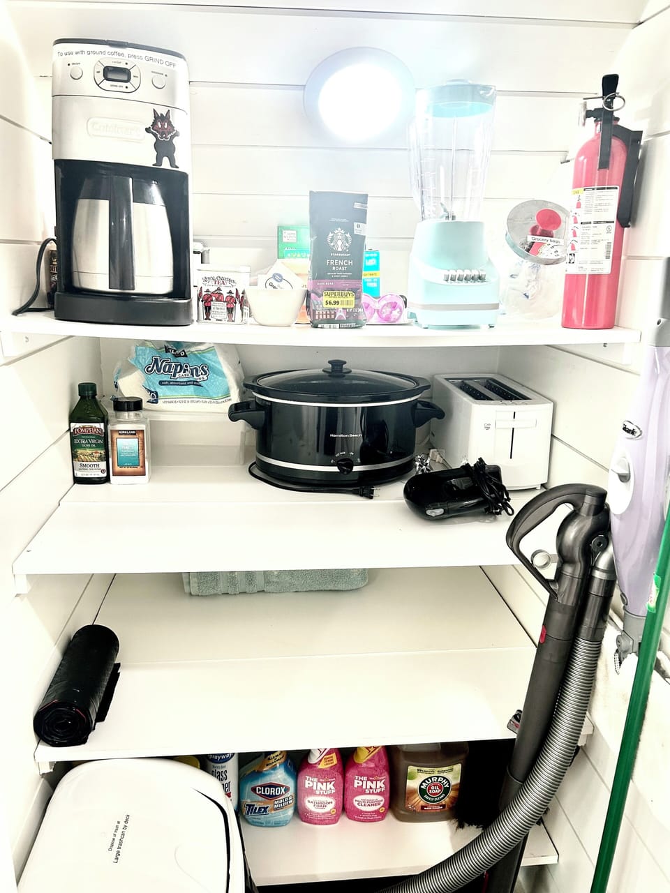 Make breakfast for a big group with 11 cup drip coffee maker & 4 hole toaster!