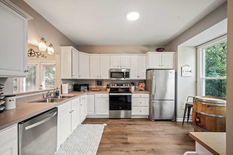 Enjoy a fully equipped kitchen with everything you will need. 