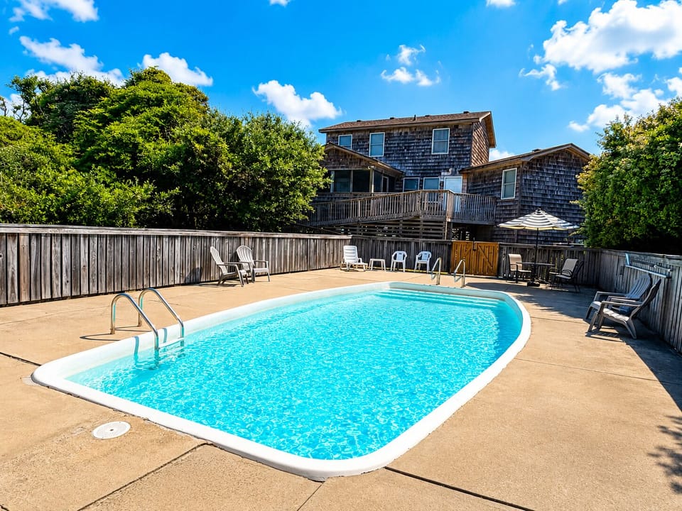 Private Pool 2026