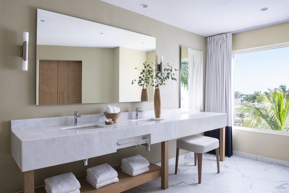 Shower, rainfall showerhead, eco-friendly toiletries, hair dryer