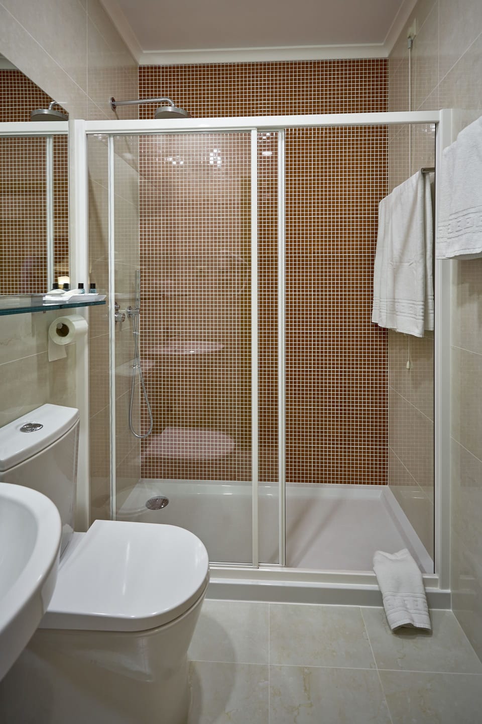 Superior Double Room, 1 Double Bed, Balcony | Bathroom | Shower, hair dryer, towels