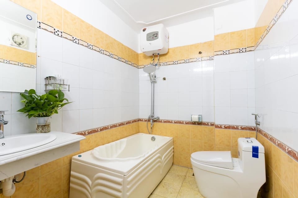 Deluxe Double Room | Premium bedding, pillowtop beds, desk, WiFi (free)