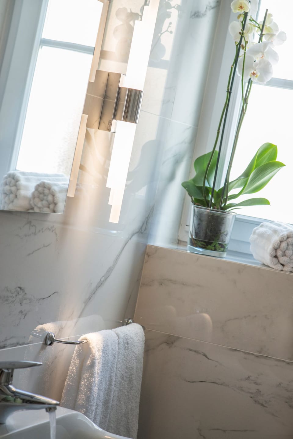 Basic Triple Room, 1 Bedroom | Bathroom | Free toiletries, hair dryer, towels