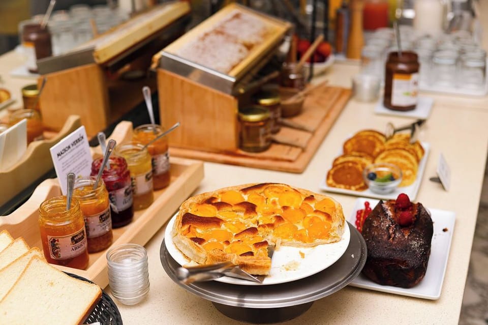 Daily buffet breakfast (EUR 21 per person)