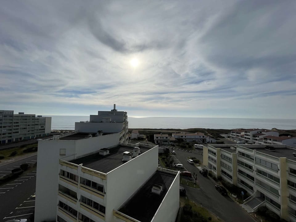 Beach/ocean view