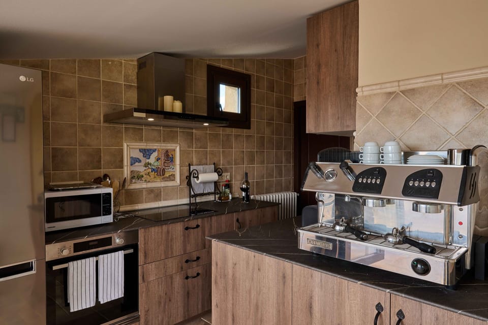 Shared fridge, microwave, espresso maker, coffee/tea maker