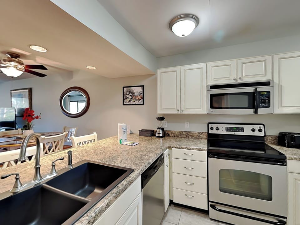 Kitchen - Modern Appliances